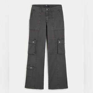Hollister boot cut cargo pants (New with tags)